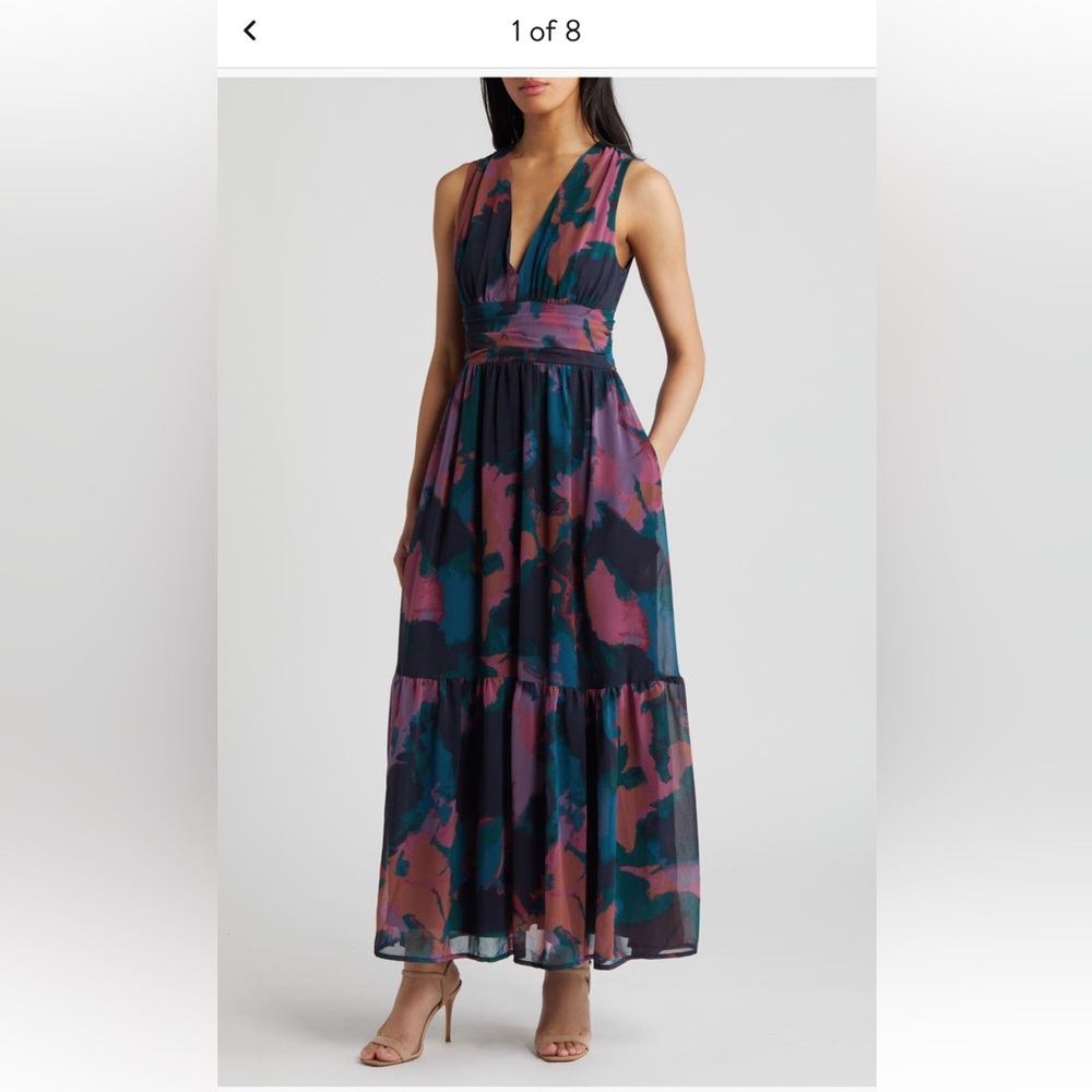 Chelsea 28 long dress size large. Worn once